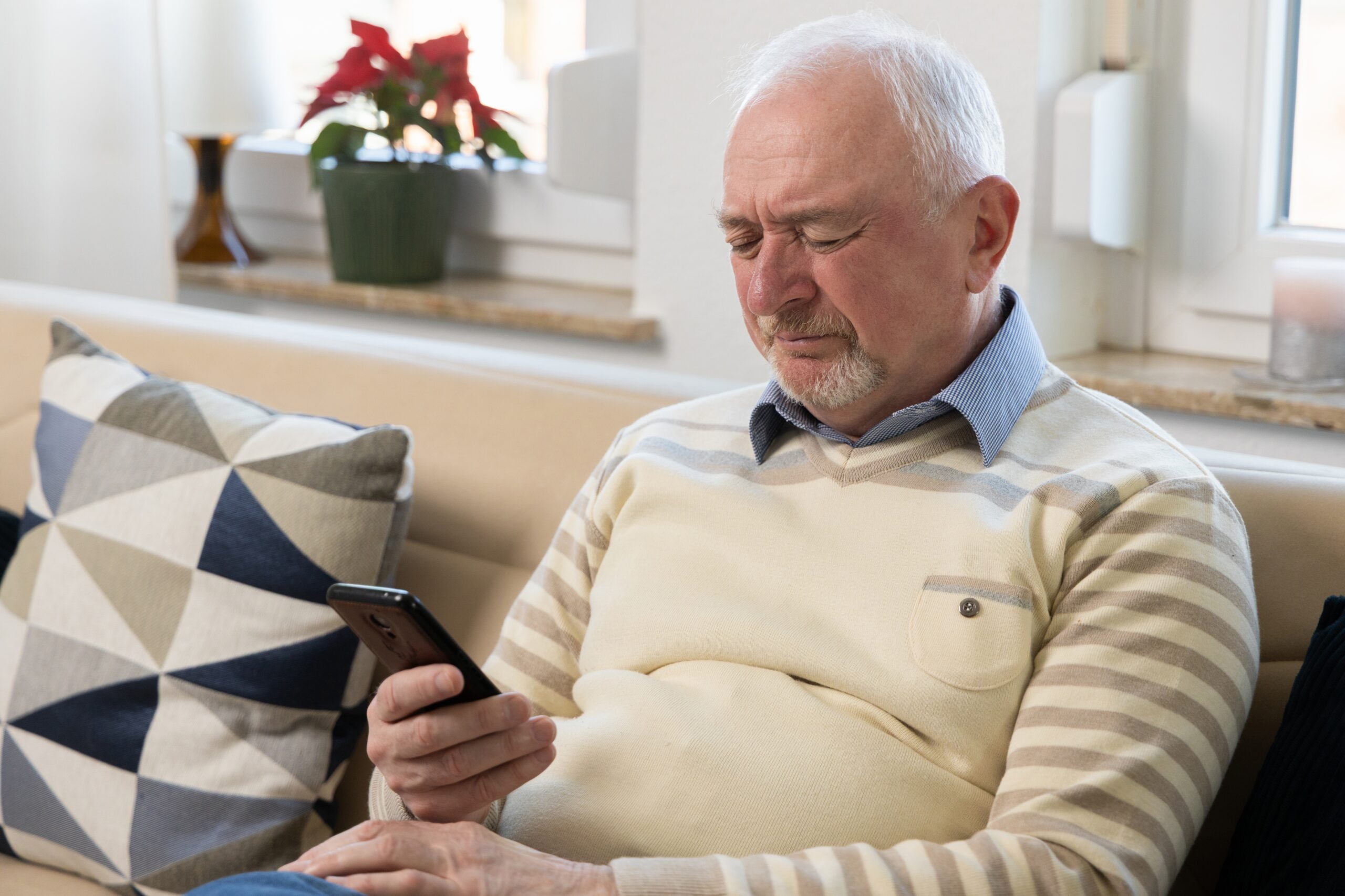 Celular demais está roubando o sono e a paz dos seus 60+