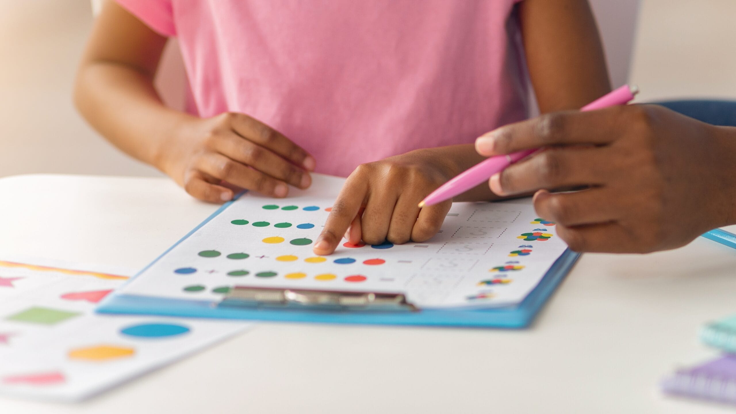 Como saber se seu filho precisa de reforço cognitivo ou só de mais estímulo? 