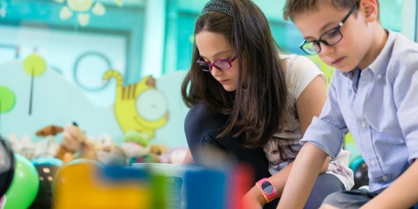 Efeito Priming: o poder dos estímulos na aprendizagem e no desenvolvimento cognitivo